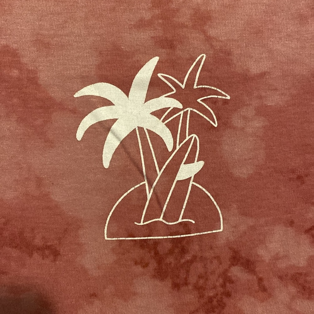 Old Navy Beach Tee - Picture 3 of 5